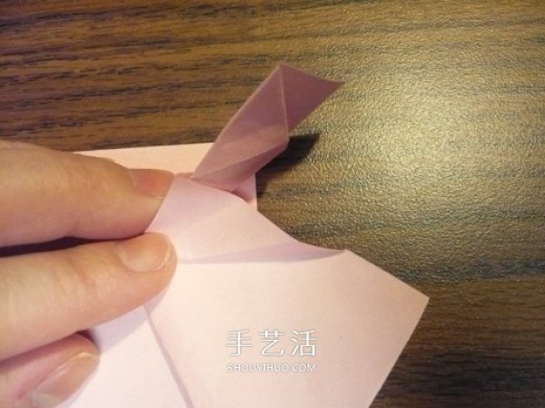 Heart-shaped gift box origami method and how to fold a covered and covered love box with illustrations