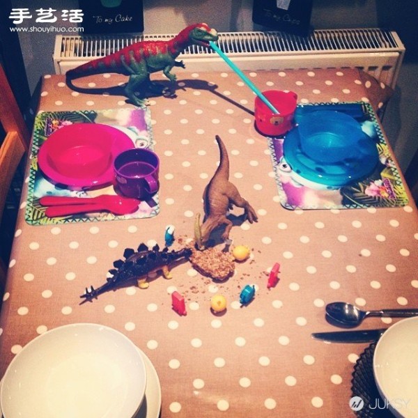 DIY childrens breakfast setting, so creative! 