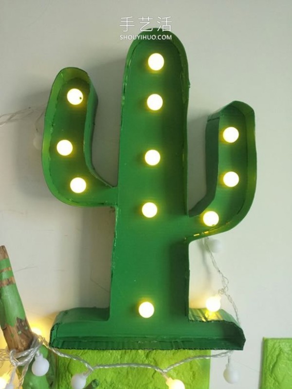 Illustrated tutorial on how to make your own cardboard cactus lights