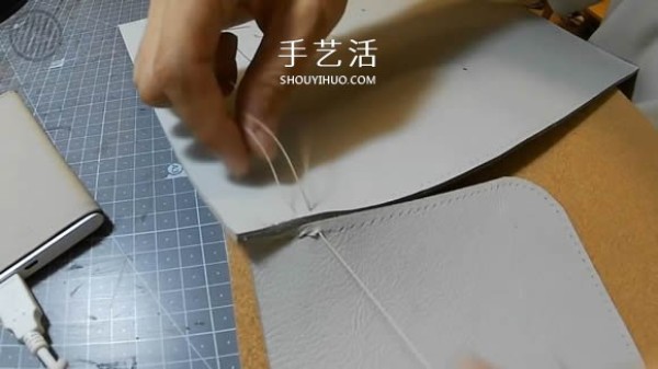 Handmaking Tutorial of Homemade Simple and Fashionable Leather Tissue Box