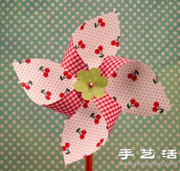 Beautiful and exquisite paper windmill handmade art