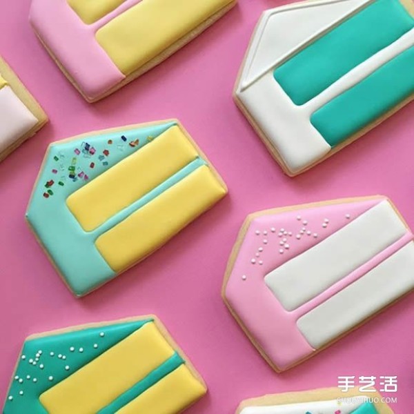 She who loves colors and sweets creates dreamy fondant cookies