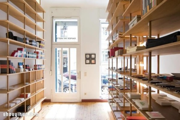 R.S.V.P., a traditional stationery store hidden in Berlins Mitte Alley