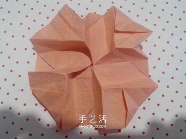 The best introductory tutorial for beginners with detailed illustrations of the Kawasaki rose fold method