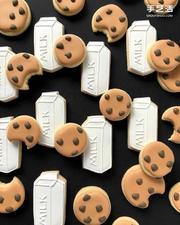 The pictures of cute frosted biscuits are so delicious that you can