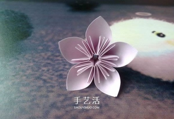 You will definitely learn it! Super simple origami steps of five-petal cherry blossom