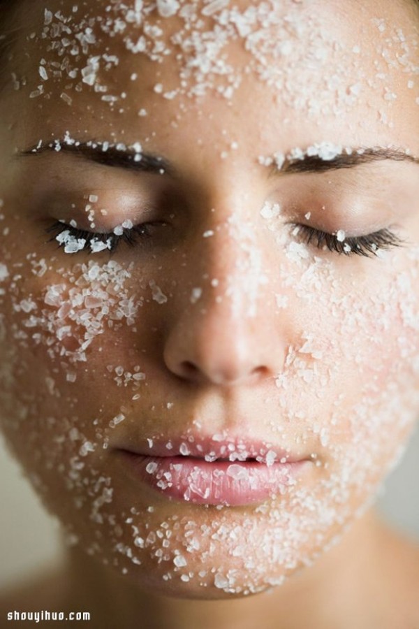 8 Bad Habits That Chronically Damage Your Skin You Must Get Rid of! 