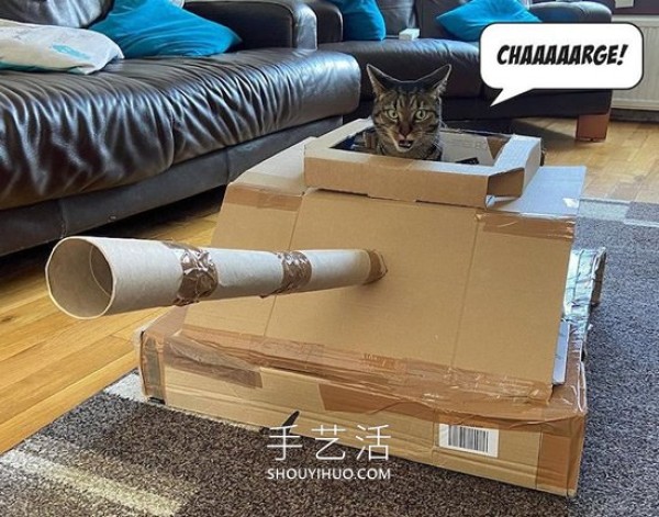 People in quarantine make cardboard tanks for cats