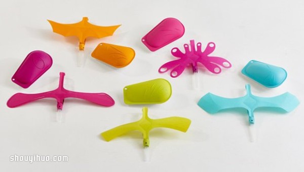 The interesting syringe toy design makes children no longer afraid of injections!