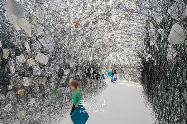 Chiharu Shiota Chiharus large-scale needlework installation art