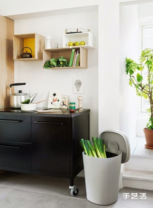 The kitchen is stylish and tidy: tips for decorating open kitchen shelves