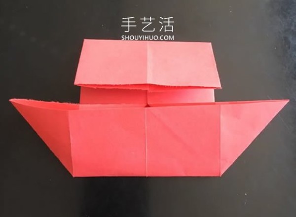 A simple tutorial on the origami method of a small flower basket