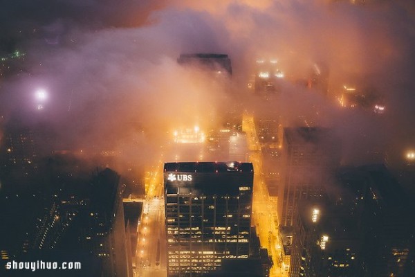 The citys beautiful sigh is shrouded in fog, the windy city of Chicago