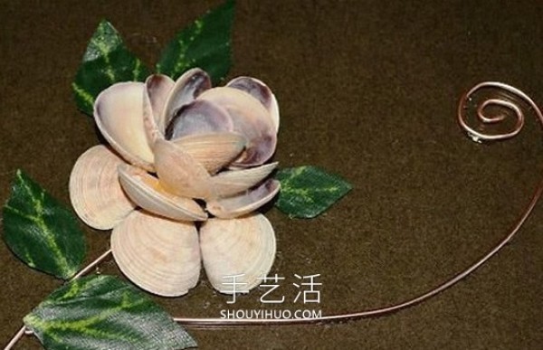 Tutorial on how to make hand-made flower decorative paintings from shells