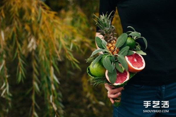 The edible fruit and vegetable bouquet will make the foodies