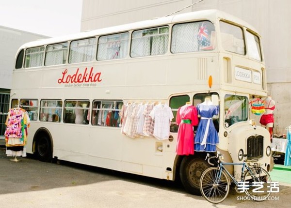 The appearance of converted old buses/trucks into shops will be very attractive