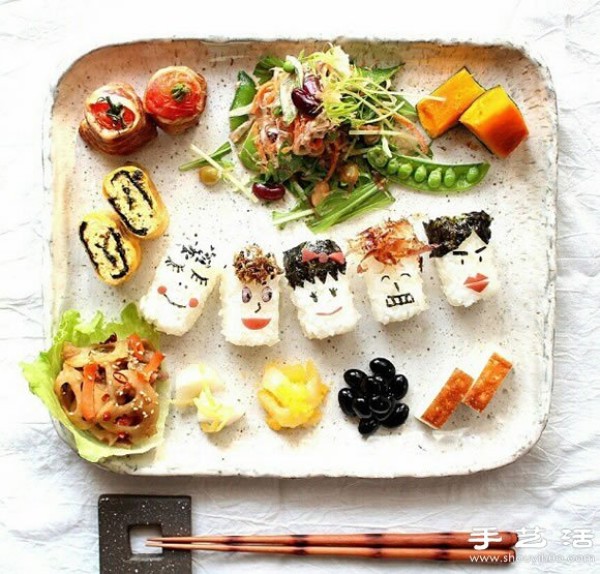 Creative DIY beautiful and loving breakfast plate