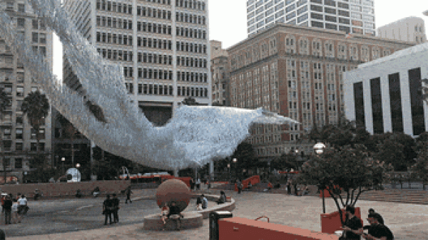 It is suspected that the Milky Way is falling in the sky? Liquid Shard installation art work