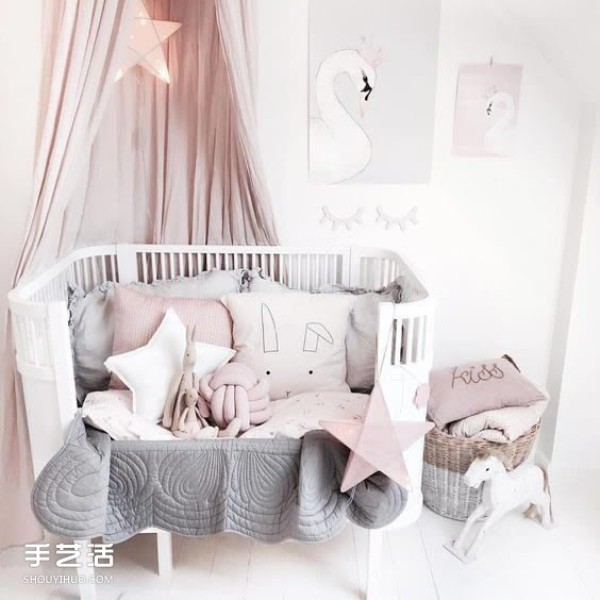 If you have a daughter, you must create an ice cream-colored room for her like this