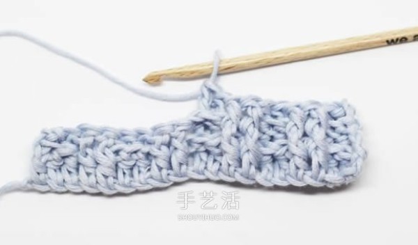 The illustrations of basic crochet rib stitches can be used in hats and handbags