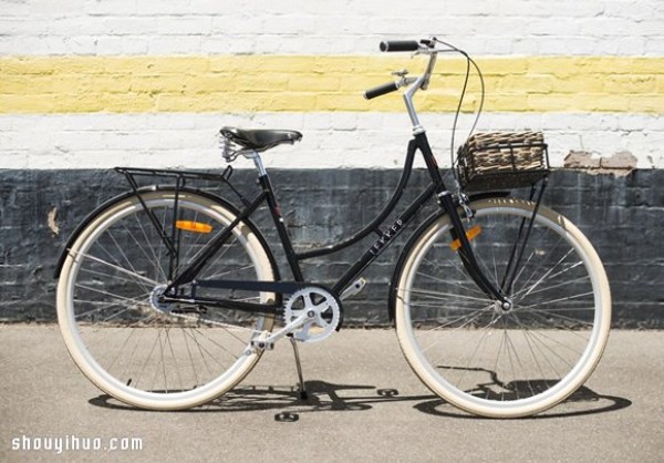 LEKKER, a long-established bicycle shop in a quiet alley in Melbourne