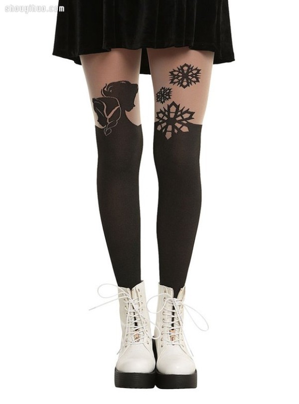 Classic Disney animated character stockings look slim and fashionable