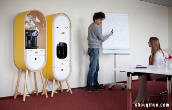 LO-LO capsule-shaped micro kitchen design