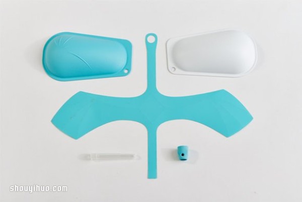 The interesting syringe toy design makes children no longer afraid of injections!