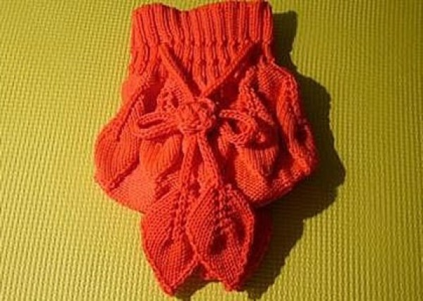 The weaving method of the leaf bag and the tutorial of the stick knitted leaf bag