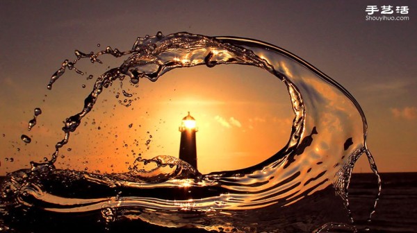 Photo album of lonely and magnificent lighthouses around the world