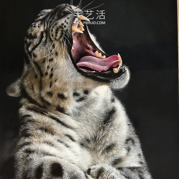 Hyper-realistic oil painting, capturing the wild and natural beauty of wild animals