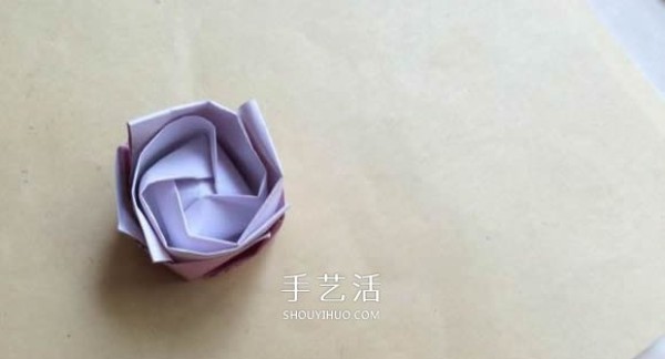 Handmade Kawasaki Rose Origami Illustrations. The step-by-step pictures are very clear! 