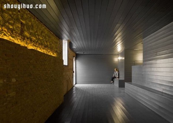 Modern cinema decoration design for the renovation of the Madrid slaughterhouse