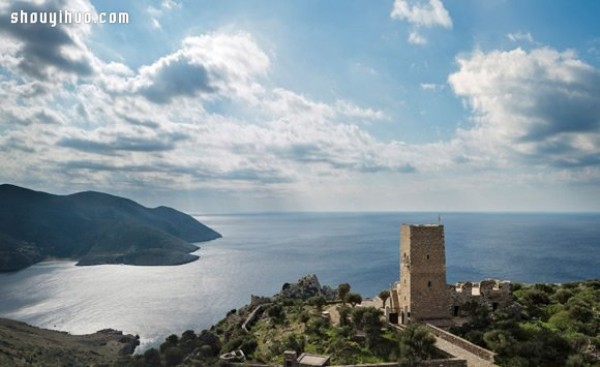 TAINARON BLUE, a resort hotel in the southern tip of Greece 