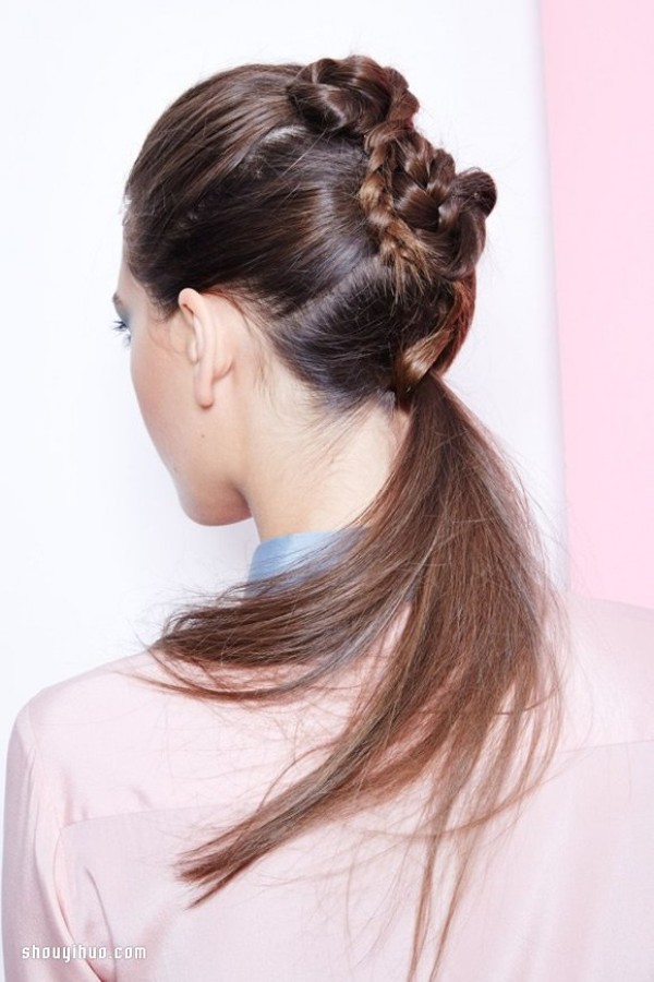 5 simple and varied techniques for tying a ponytail that will amaze you