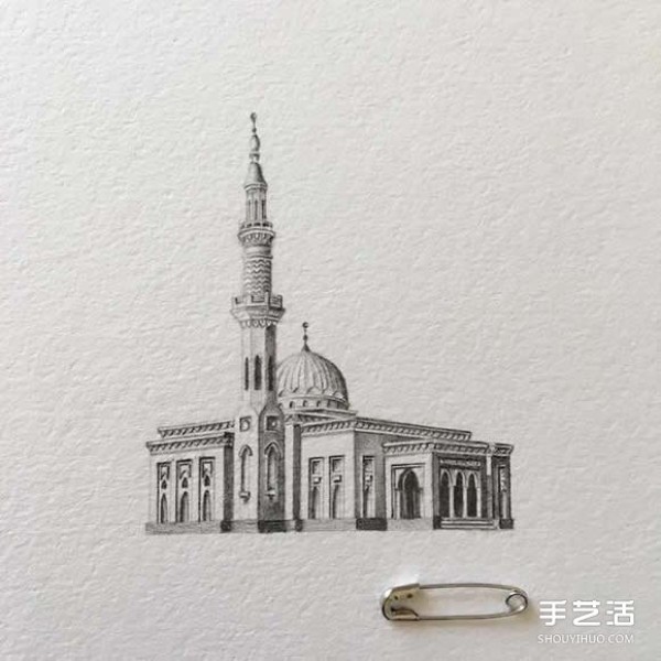 Feel the solemnity and magnificence of the mosque and the extremely delicate architectural pencil sketch