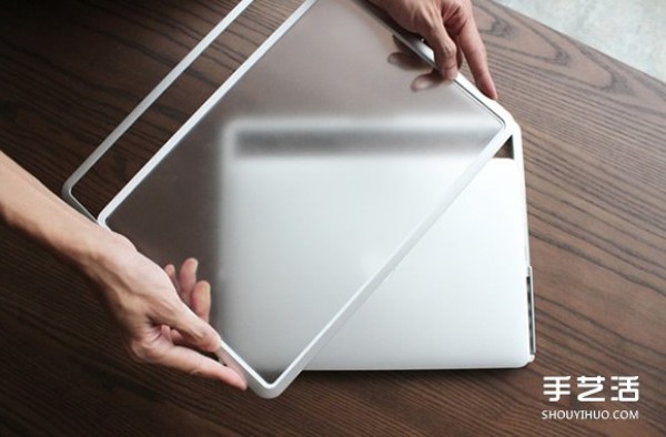 LIFT subverts the framework, laptop bag, protective case and computer stand all-in-one