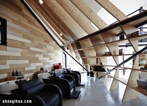 The decoration design of a hair salon full of literary atmosphere in Fukushima Prefecture, Japan