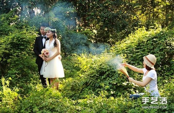 The beautiful and unscientific wedding photos are thanks to the hard work of the people behind the scenes