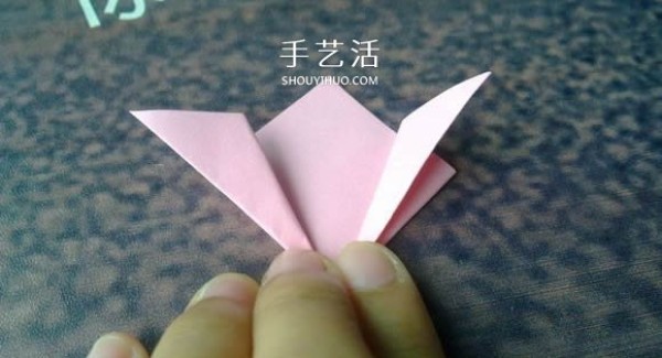 You will definitely learn it! Super simple origami steps of five-petal cherry blossom