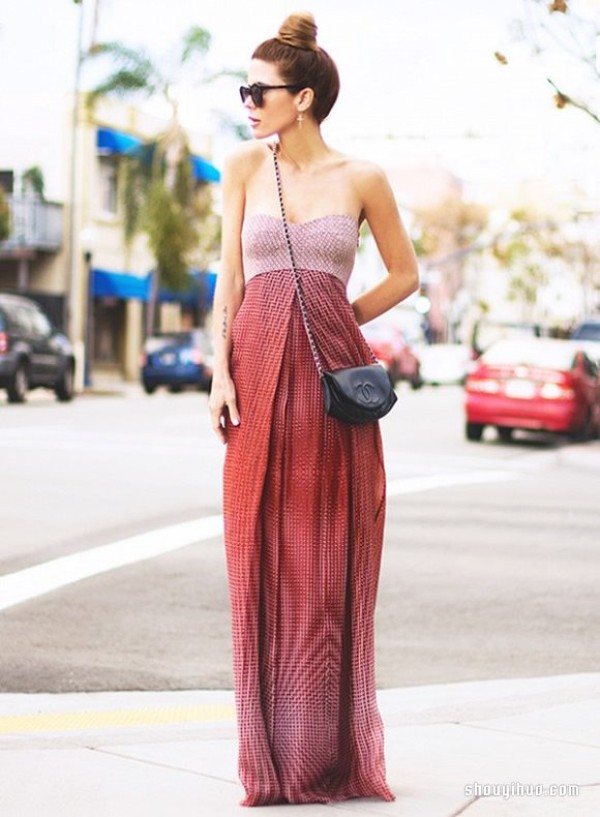 Choose long dresses with different patterns to bring out your ever-changing mood in summer