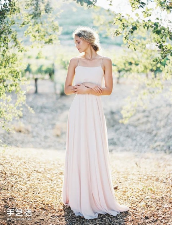 Joanna Augusts beautiful wedding dress and bridesmaid dress can also be full of fairy spirit