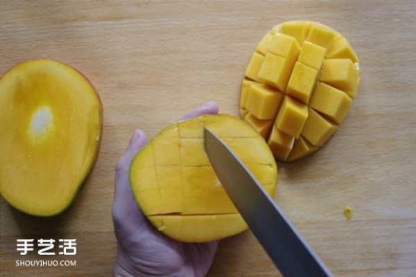 Learn it with endless benefits! Smart and practical tips for cutting fruits