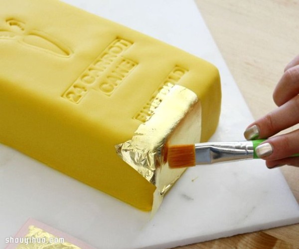 How to make a 24K rich gold cake, even if you are not a rich man, you can afford it! 