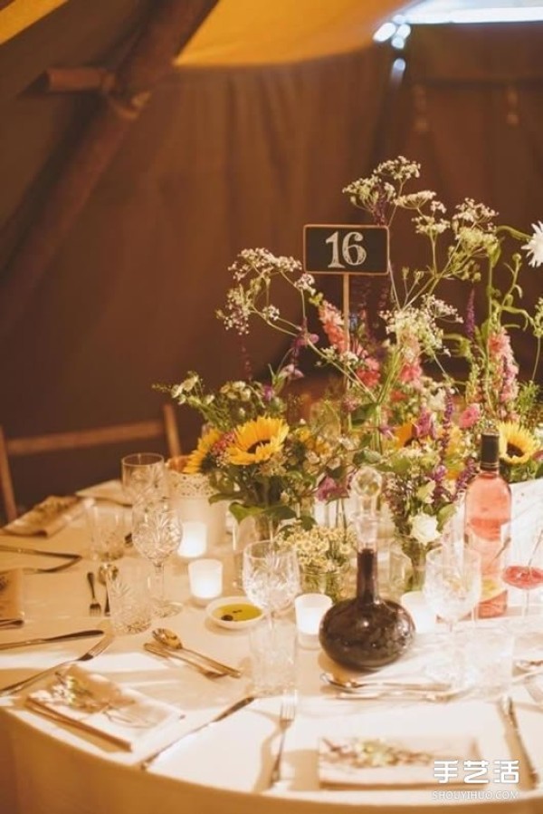 Create an unforgettable wedding with your own hands! A bohemian wedding for British couples