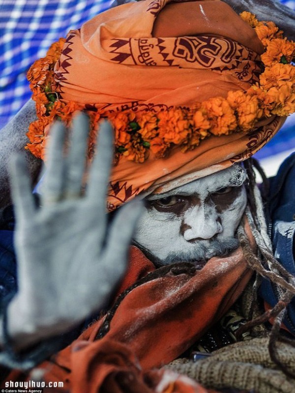 The terrifying "corpse-eating clan" Aghori