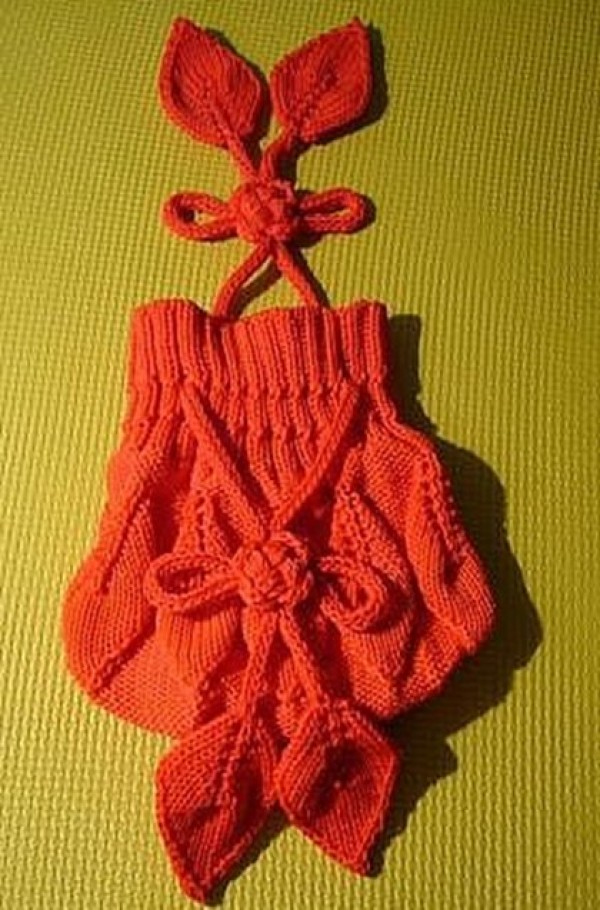 The weaving method of the leaf bag and the tutorial of the stick knitted leaf bag