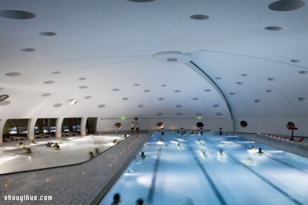 Mushroom-like dome public swimming pool in Lingolsheim, France