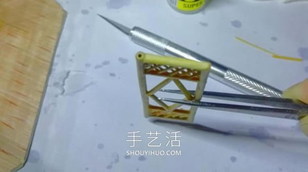 Tutorial on how to make ancient pagodas with disposable chopsticks