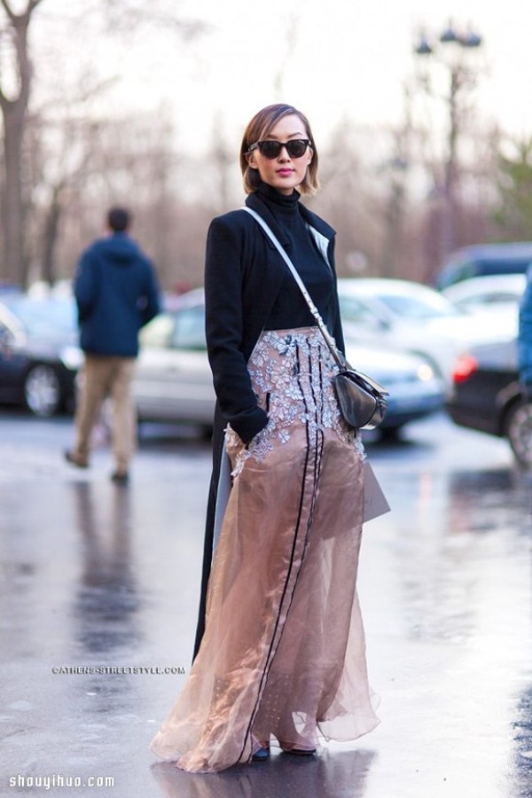 Maxi Skirt exudes charming charm in floor-length long skirts